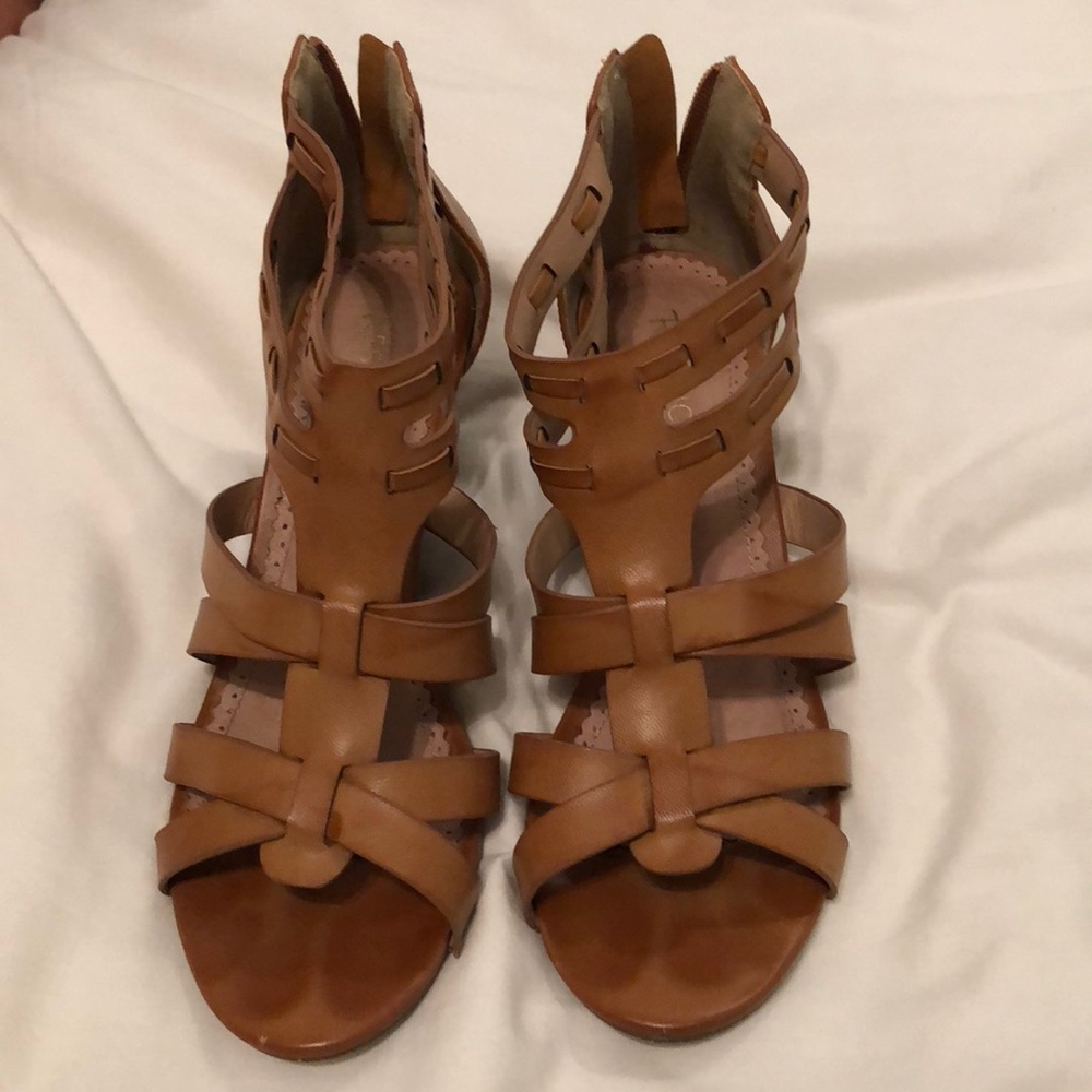 Tan colored wedges
